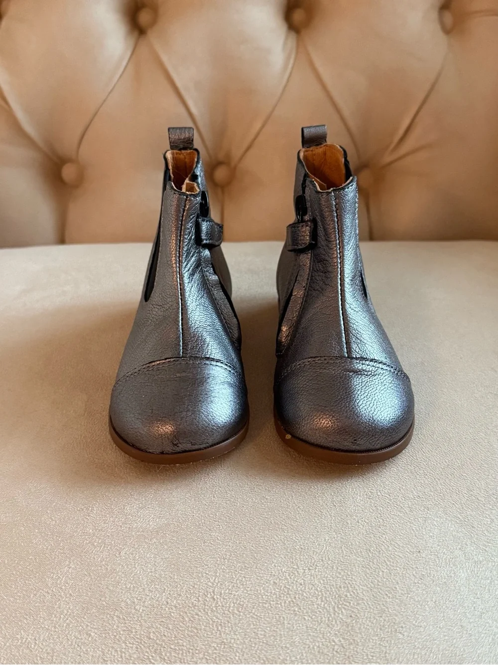 Patt'touch Mahe' Silver Leather Side Zip Ankle Boots | EU 23 | French Designer
